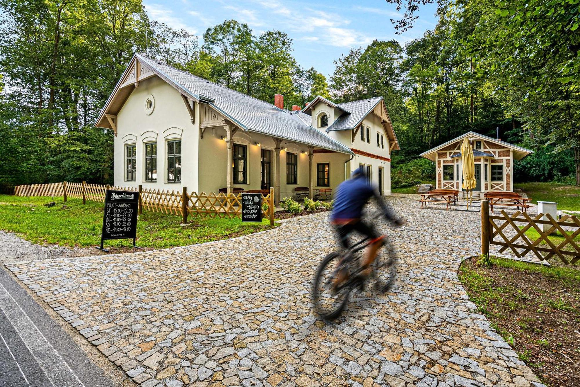 Hotel Vyletni Restaurace Rudolfov Jindřichŭv Hradec Esterno foto